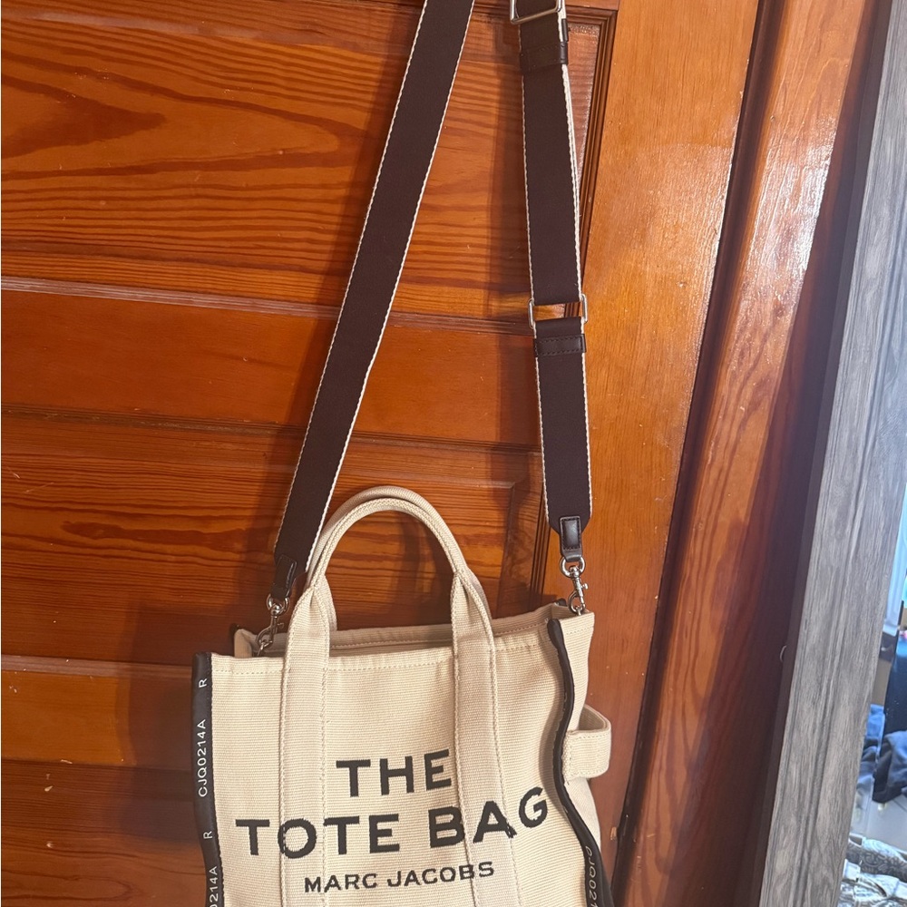 Marc Jacobs Beige and Black Messenger Bag